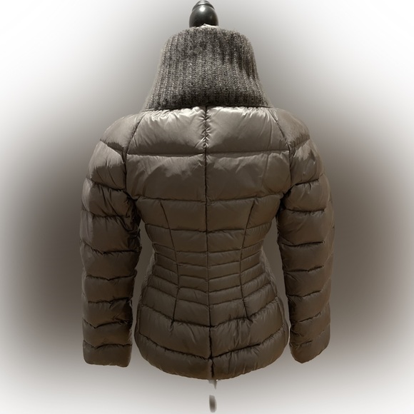 Moncler grey down jacket - Picture 2 of 6